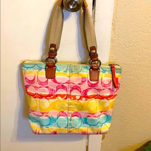 Coach Hampton Signature C Watercolor Scribble P - Picture 2 of 7